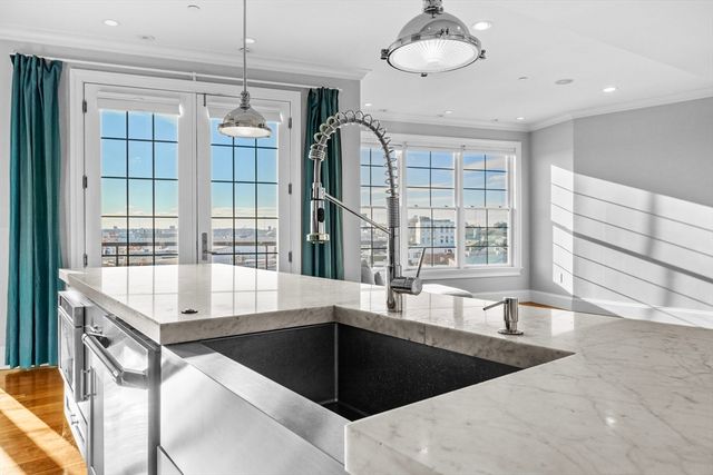 99 D St PH, Boston, MA 02127
