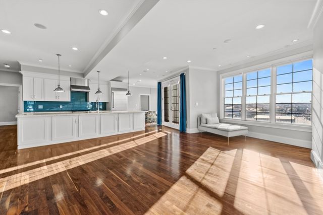 99 D St PH, Boston, MA 02127