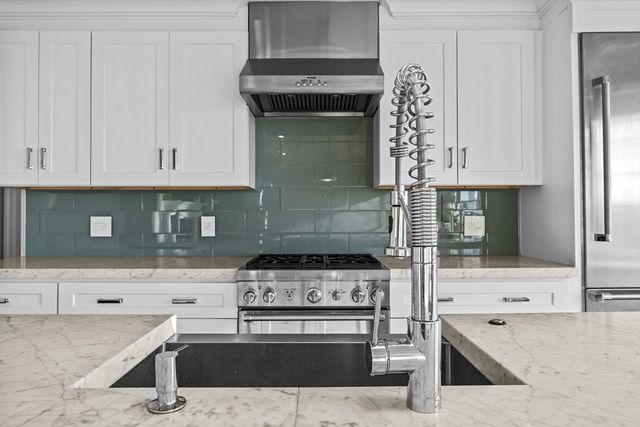 99 D St PH, Boston, MA 02127