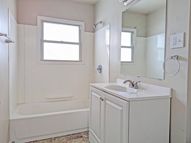 1124 Bookwalter Avenue, New Carlisle, OH 45344