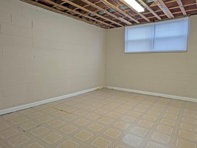 1124 Bookwalter Avenue, New Carlisle, OH 45344