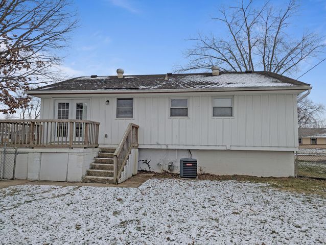 1124 Bookwalter Avenue, New Carlisle, OH 45344