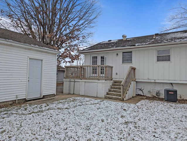1124 Bookwalter Avenue, New Carlisle, OH 45344