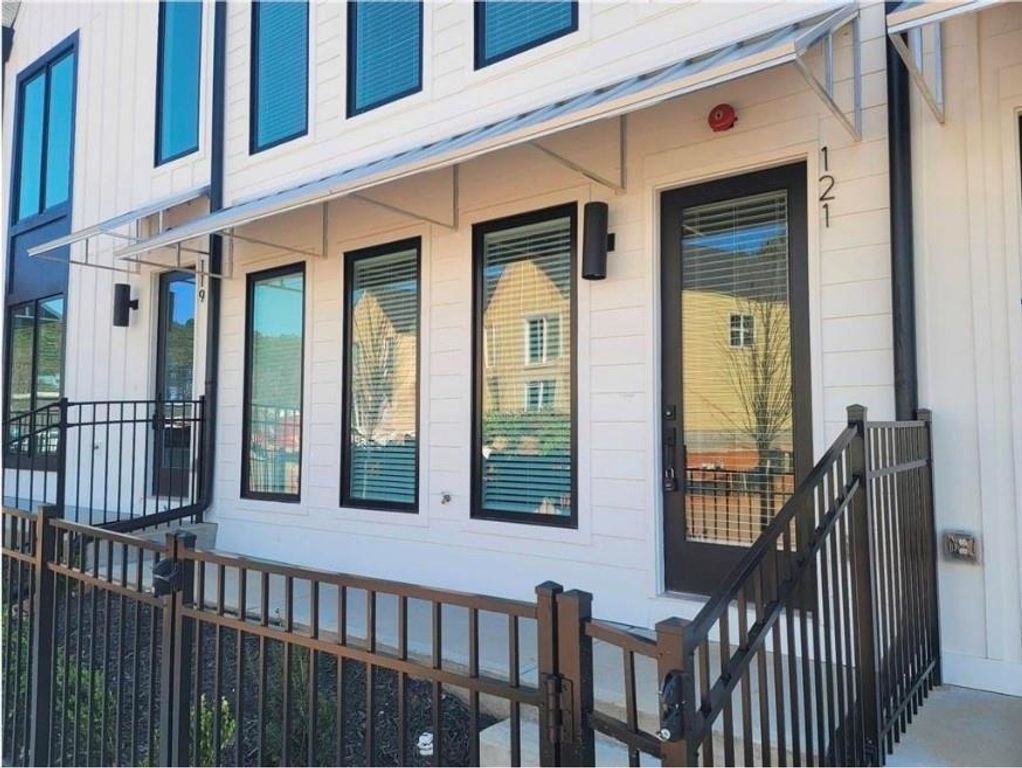 121 Pearl Street, Woodstock, GA 30188