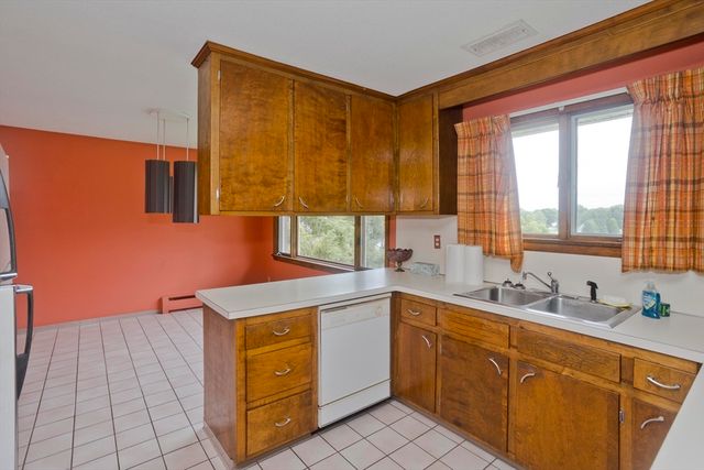 233 Lathrop St, South Hadley, MA 01075