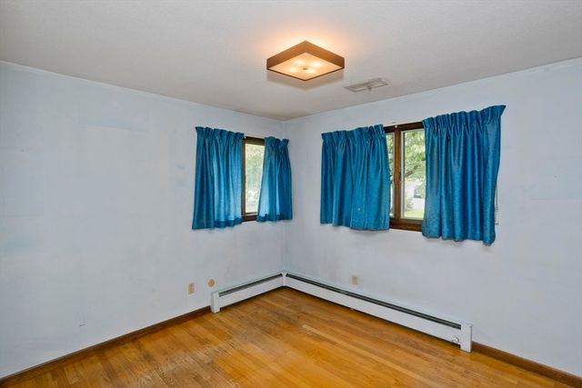 233 Lathrop St, South Hadley, MA 01075
