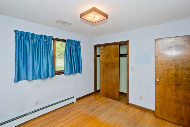 233 Lathrop St, South Hadley, MA 01075