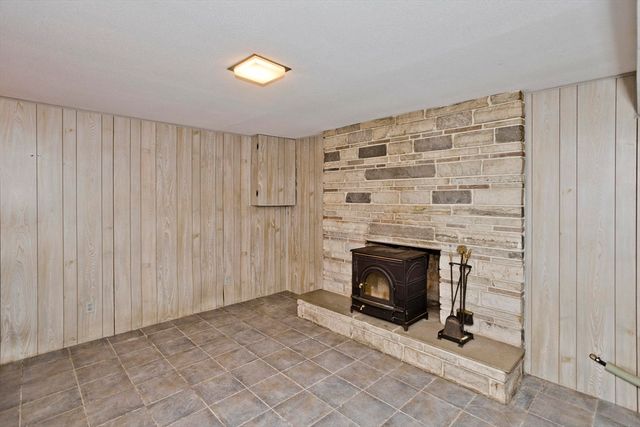 233 Lathrop St, South Hadley, MA 01075