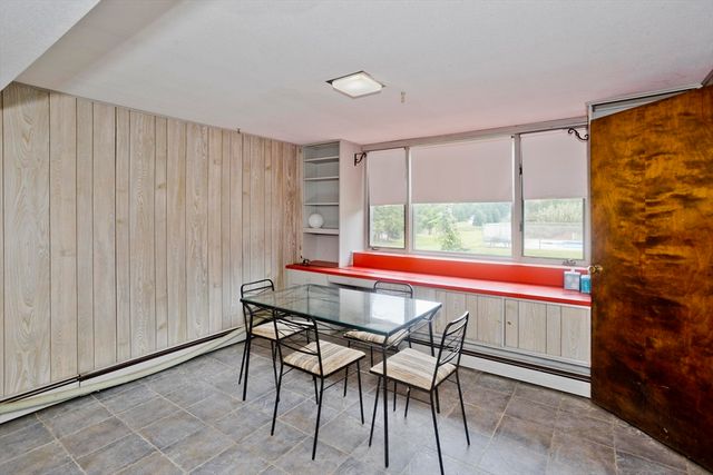 233 Lathrop St, South Hadley, MA 01075