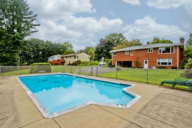 233 Lathrop St, South Hadley, MA 01075