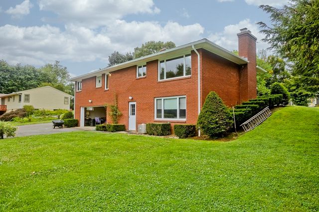 233 Lathrop St, South Hadley, MA 01075