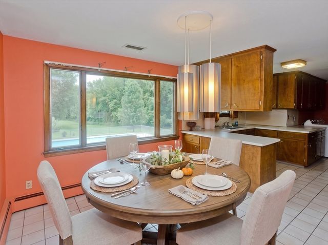 233 Lathrop St, South Hadley, MA 01075