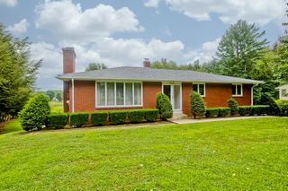 233 Lathrop St, South Hadley, MA 01075