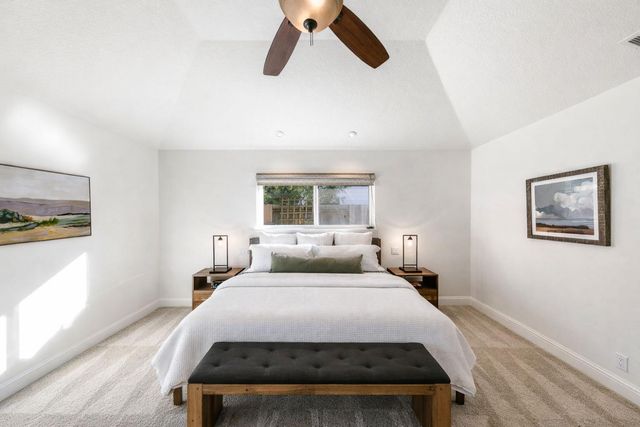 2216 La Mesa Ct, Davis, CA 95618