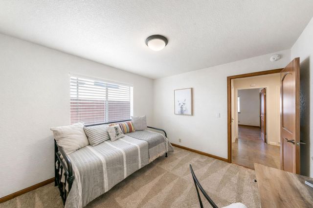 2216 La Mesa Ct, Davis, CA 95618