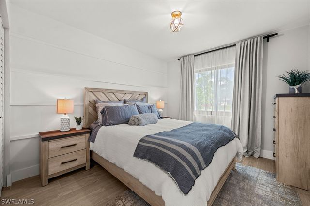 133 Wickliffe DR, Naples, FL 34110