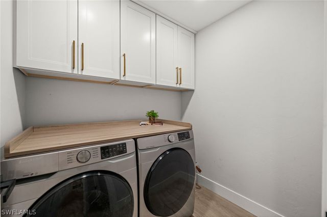 133 Wickliffe DR, Naples, FL 34110