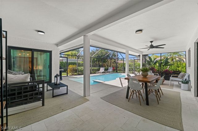 133 Wickliffe DR, Naples, FL 34110