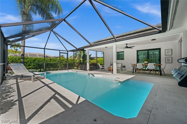 133 Wickliffe DR, Naples, FL 34110