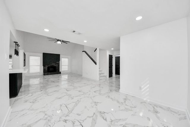 2715 Rolling Glen Drive, Spring, TX 77373