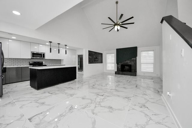 2715 Rolling Glen Drive, Spring, TX 77373