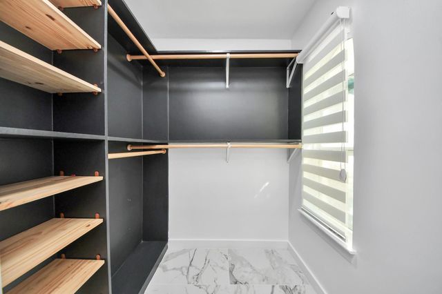 2715 Rolling Glen Drive, Spring, TX 77373