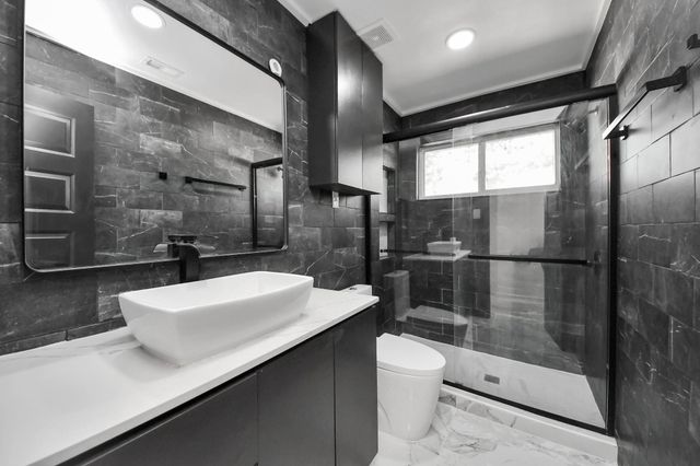 2715 Rolling Glen Drive, Spring, TX 77373