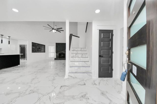 2715 Rolling Glen Drive, Spring, TX 77373