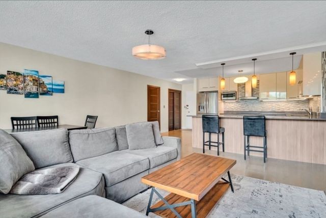 50 Park St 47, Brookline, MA 02446