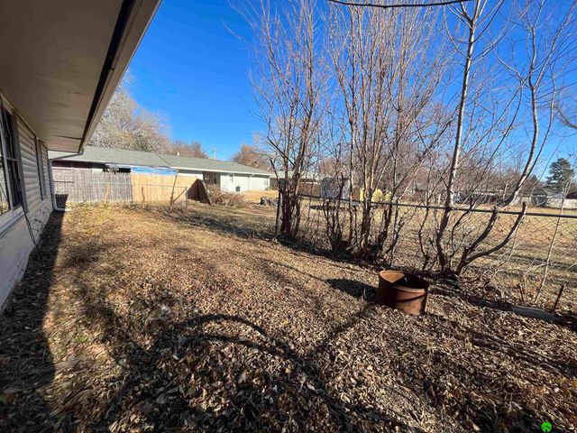 5200 W Craw Street, Lincoln, NE 68524