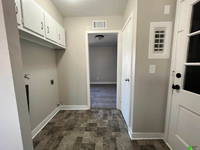 5200 W Craw Street, Lincoln, NE 68524