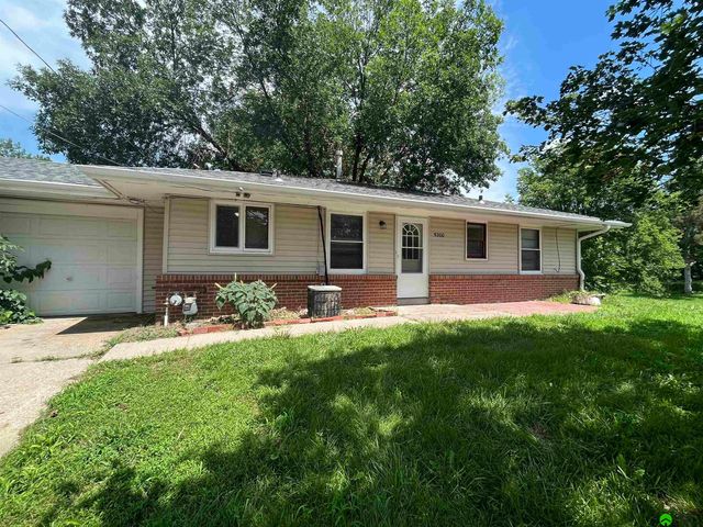 5200 W Craw Street, Lincoln, NE 68524