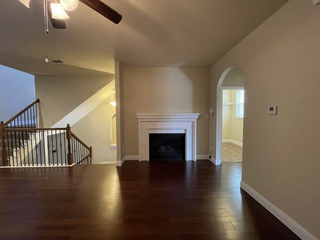 2650 Venice Drive 4, Grand Prairie, TX 75054