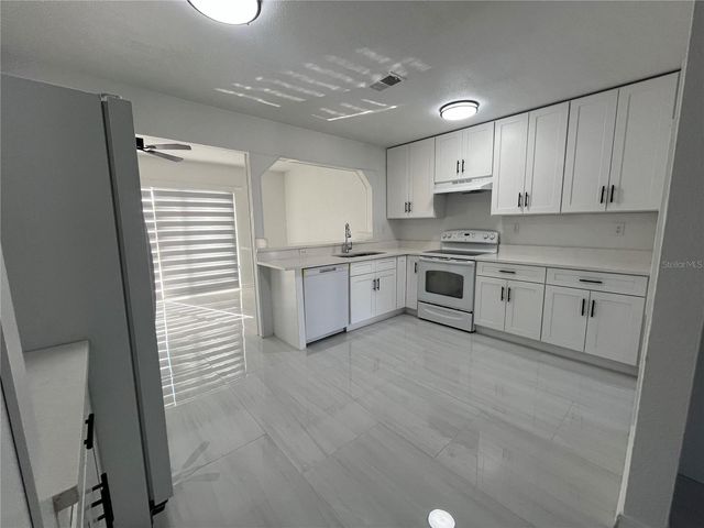 18113 COCHRAN BOULEVARD, Port Charlotte, FL 33948