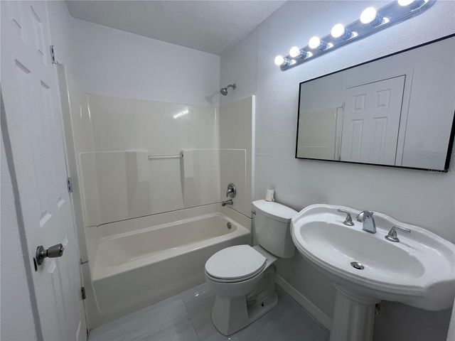 18113 COCHRAN BOULEVARD, Port Charlotte, FL 33948