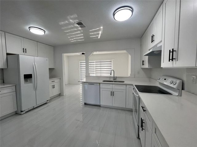 18113 COCHRAN BOULEVARD, Port Charlotte, FL 33948