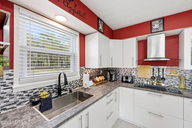 1507 BAY Circle, Orange Park, FL 32073