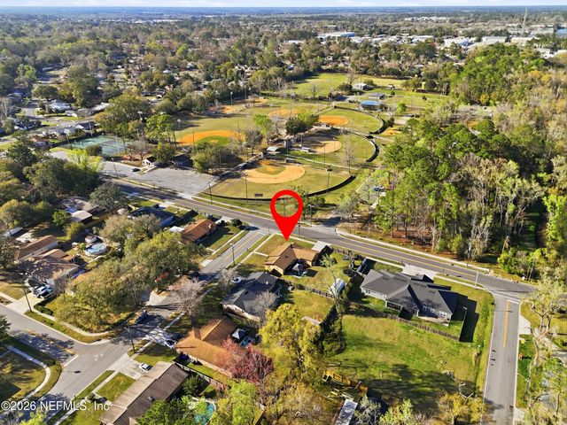 1507 BAY Circle, Orange Park, FL 32073