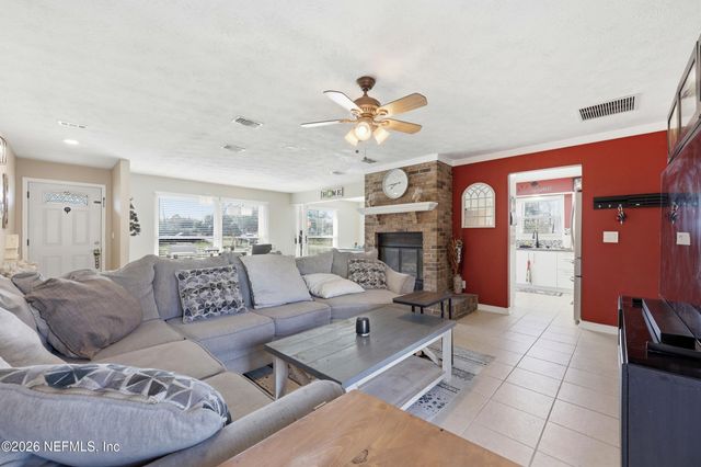 1507 BAY Circle, Orange Park, FL 32073