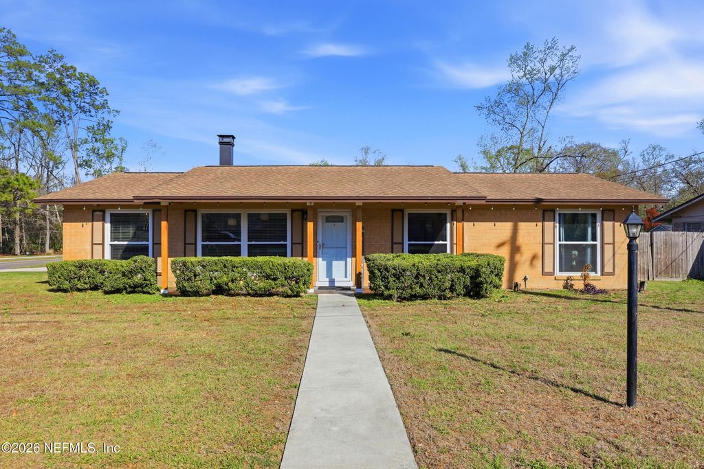 1507 BAY Circle, Orange Park, FL 32073