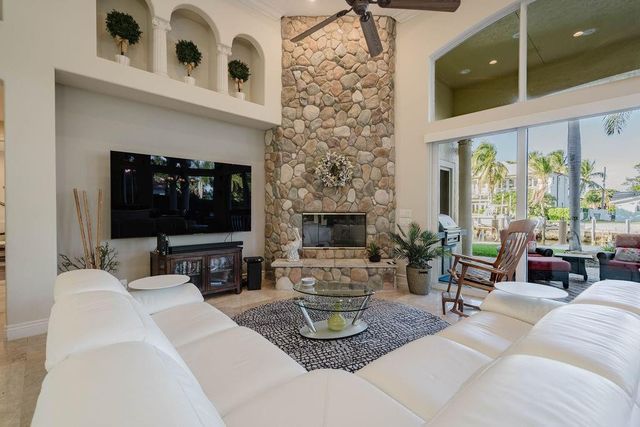 2841 NE 23rd Court, Pompano Beach, FL 33062