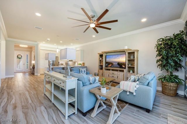 13422 Silktail DR, Naples, FL 34109