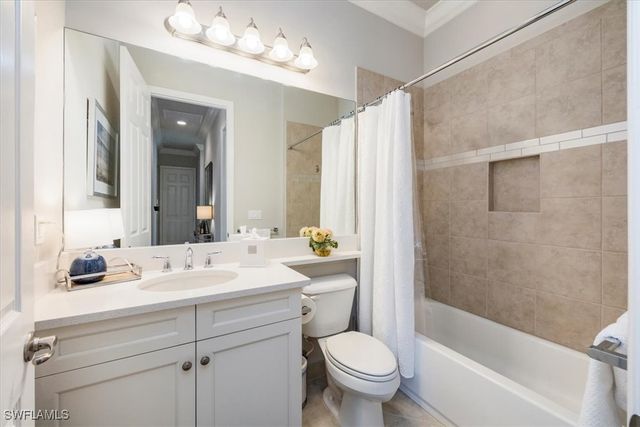 13422 Silktail DR, Naples, FL 34109