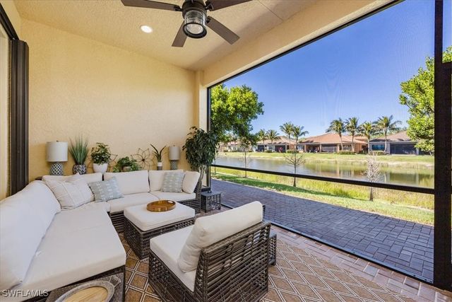 13422 Silktail DR, Naples, FL 34109