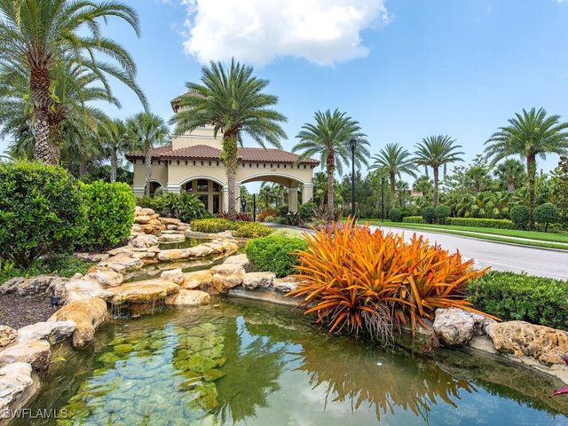 13422 Silktail DR, Naples, FL 34109