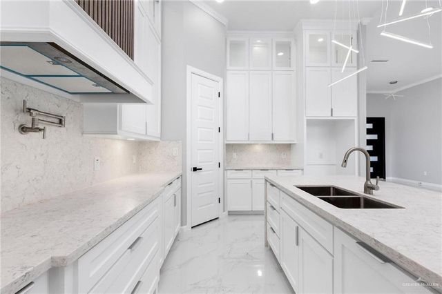 1505 Helen Drive, Weslaco, TX 78596