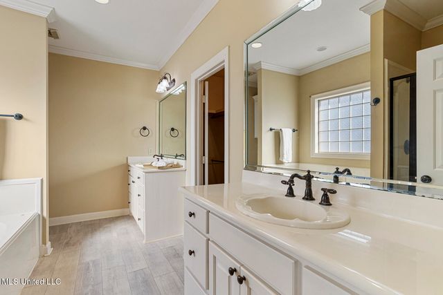 326 Lasalle Court, Flowood, MS 39232