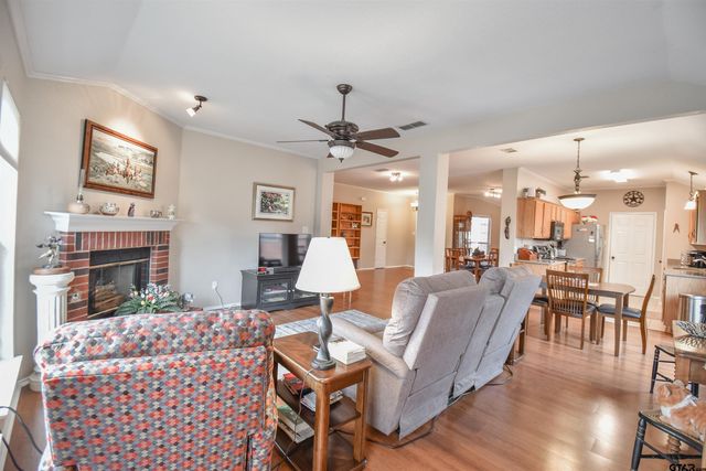 10813 Southern Trace, Flint, TX 75762