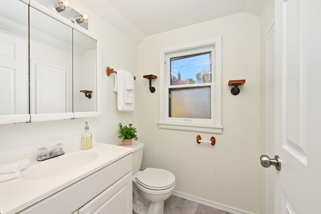 6502 27th Avenue NE, Seattle, WA 98115