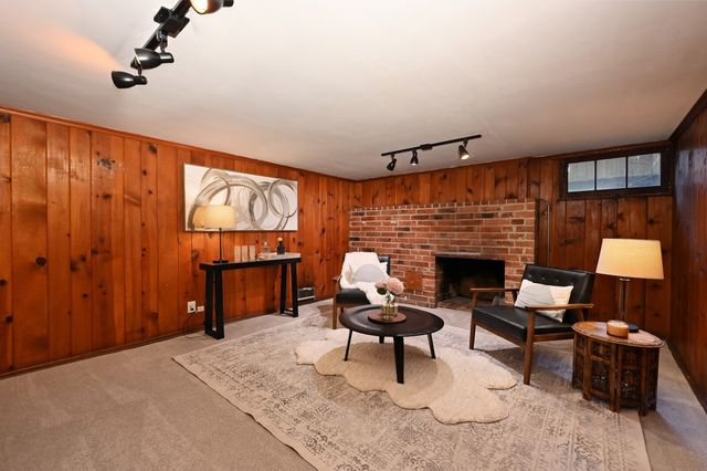 6502 27th Avenue NE, Seattle, WA 98115